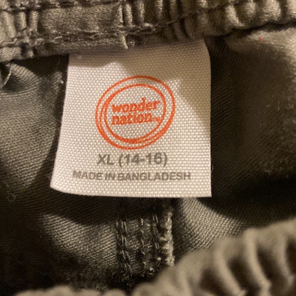 NWOT Wonder Nation pull on elastic waistband pants. Grey 4 pockets - Picture 3 of 6